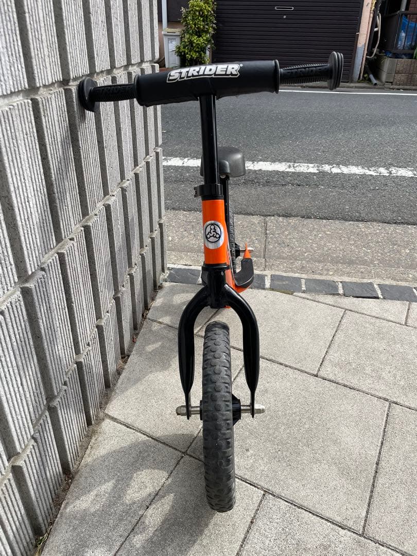 ストライダースポーツモデル 12インチ オレンジ