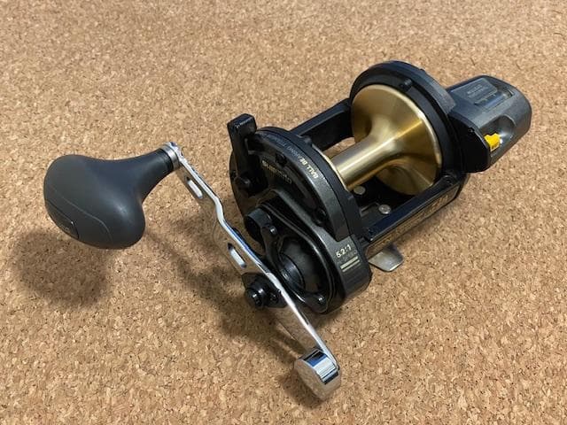 【中古品】 シマノ チタノス スピードマスター タナトル石鯛 GT4000