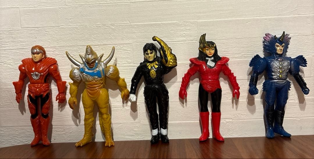 超獣戦隊ライブマン14体　フィギュア　対決セット　レトロ　コロン付き