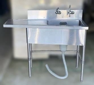 マルゼン 業務用ステンレス製1槽式シンク 台形 バックガード・水栓・水切り付