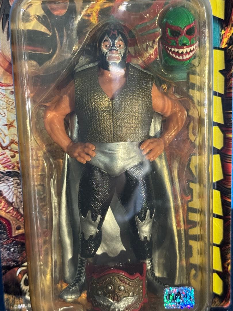 ミル・マスカラス フィギュア マスク付き キャラプロ キャラクタープロダクト