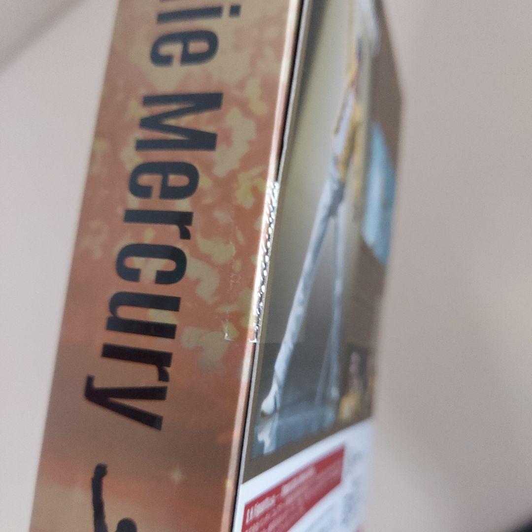 S.H.フィギュアーツ フレディ・マーキュリー 『Live at wemble…