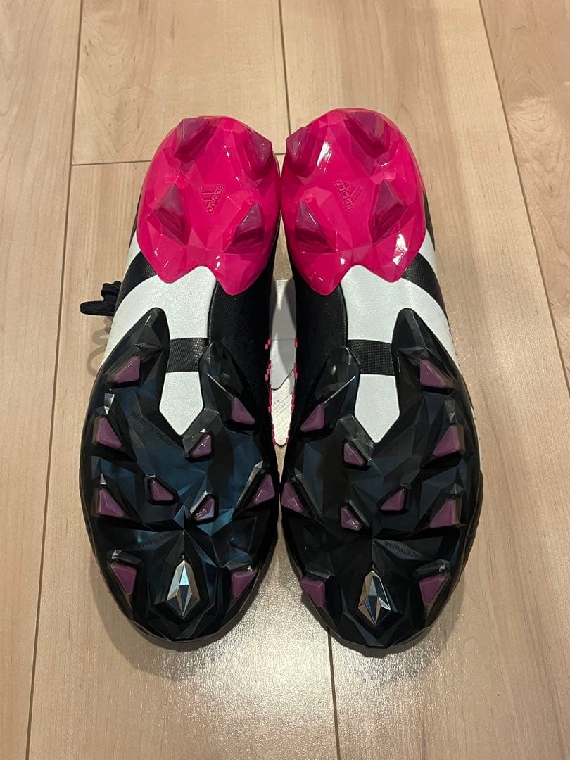 adidas Predator 26.0cm AG ブラック、ピンク