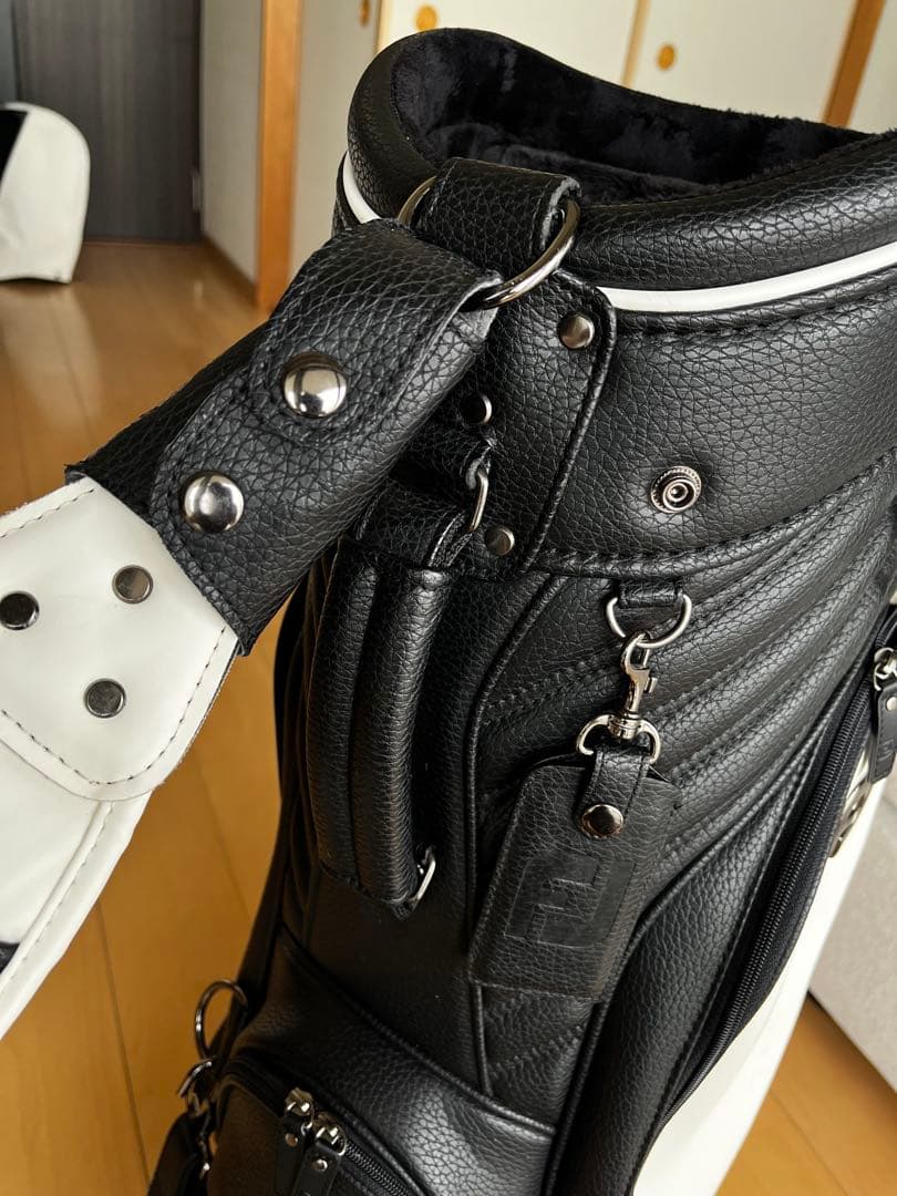 希少　美品　ＦＪ　フットジョイ ３点式キャディバッグ【ホワイト/ブラック】完売品