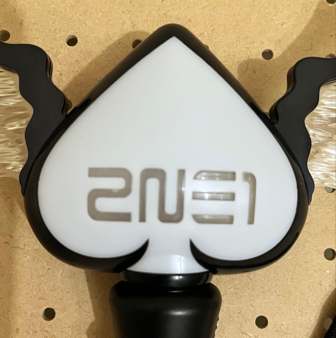 【レア】♦︎2NE1♠︎/初期/ペンライト/ブラックジャック