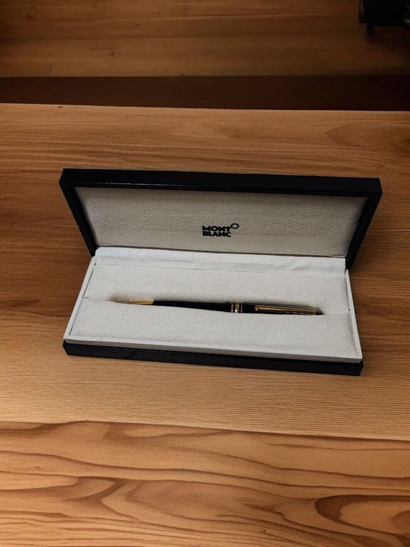 お*ん様 Montblanc 万年筆 シャープペンシル 純正インク 専用ケース付