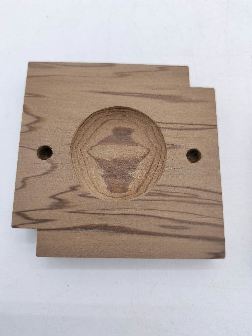 c639 香合 神代杉 鷺に柳 色紙重 中谷秀斉 木箱 茶道具 古物