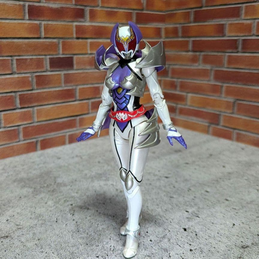 仮面ライダーキバーラ　フィギュアーツ