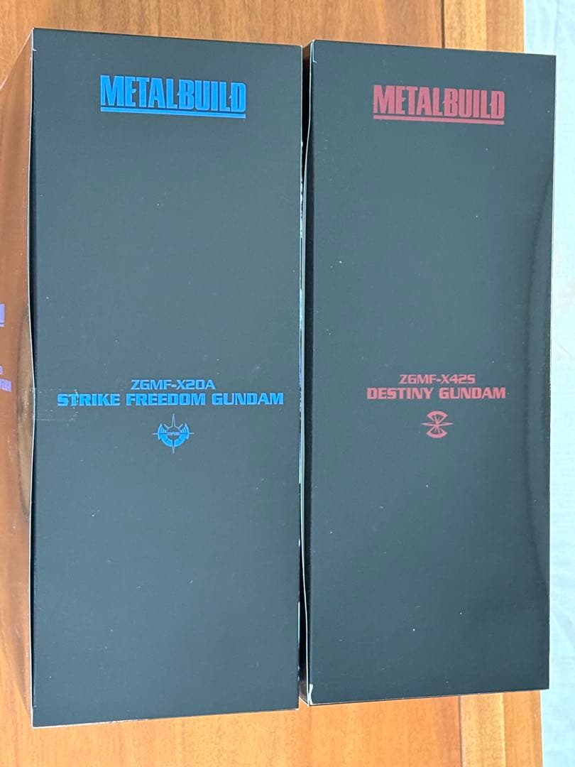 メタルビルド　ストライクフリーダム初版　デスティニーフルパッケージ　光の翼セット