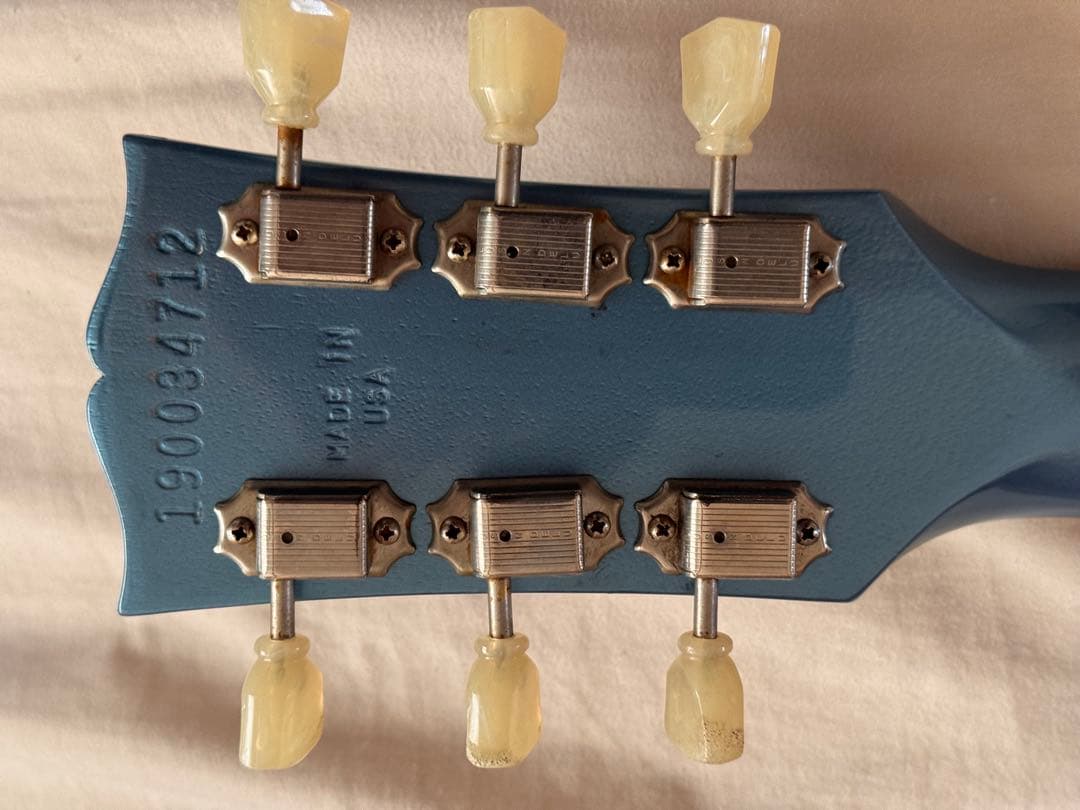 Gibson SG Standard ペルハムブルー マエストロヴァイブローラー