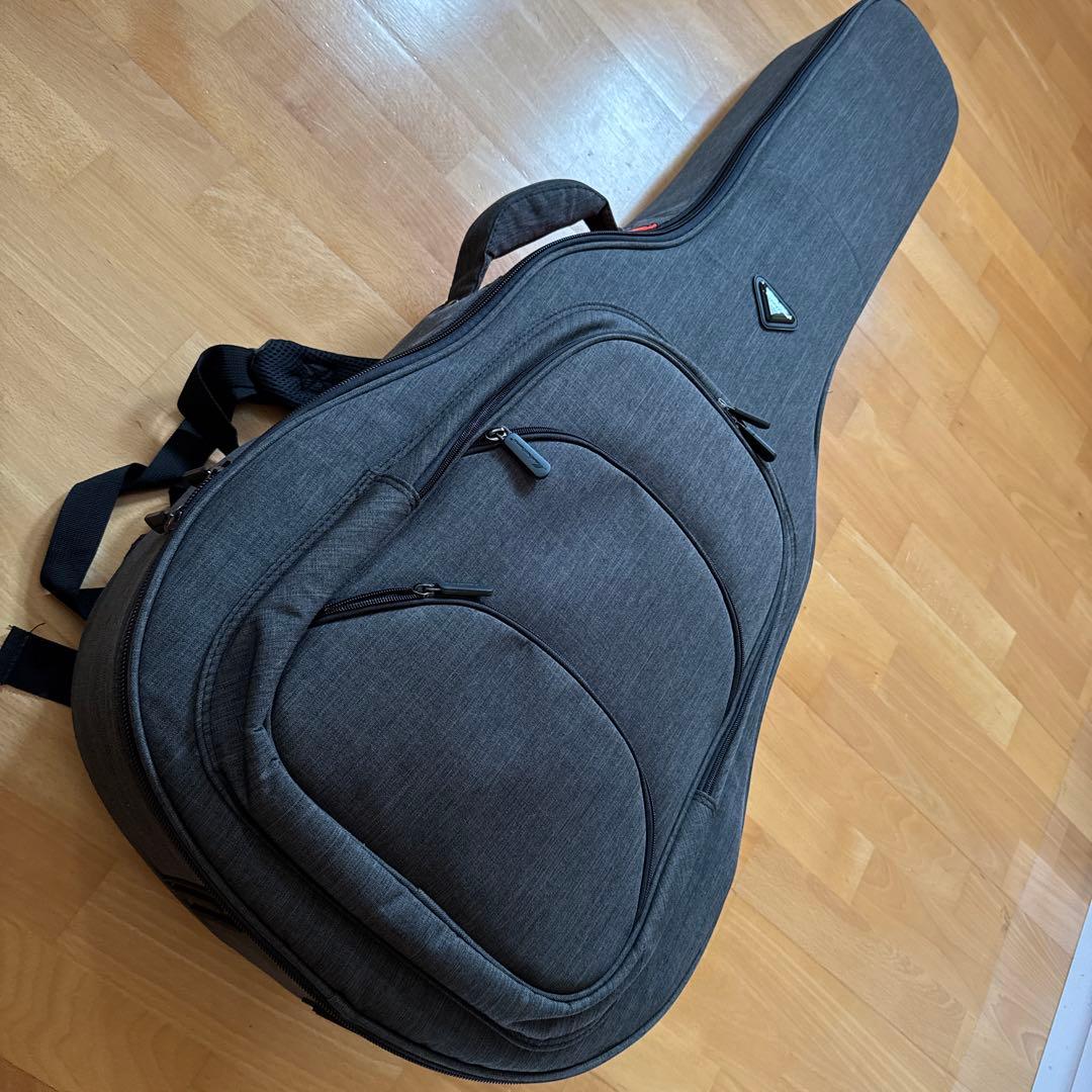 今話題！ほぼ新品Merida メリダ / A18GAC2 ピックアップ付　単板