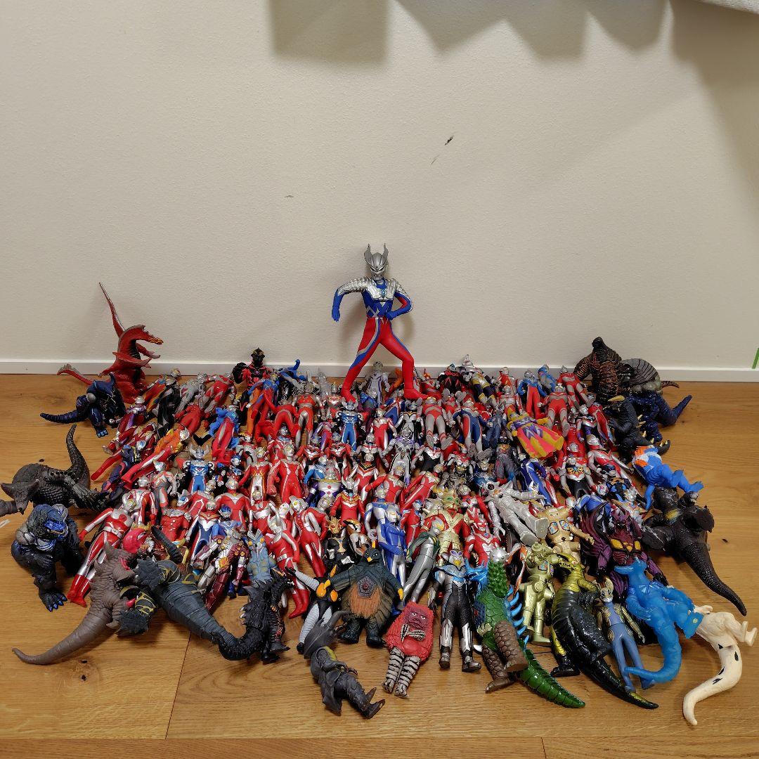 ウルトラマン　ソフビ　まとめ売り　150体くらい