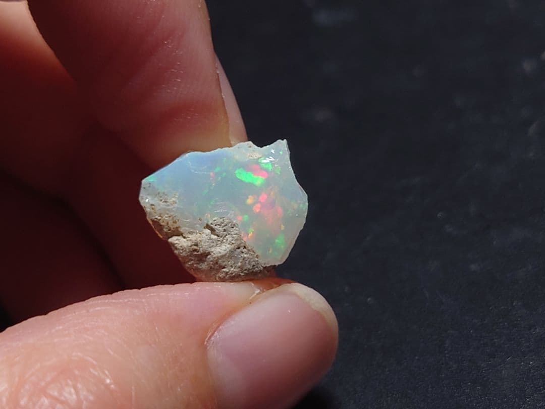 エチオピア　オパール　ジュエリーグレード　原石　鉱物標本