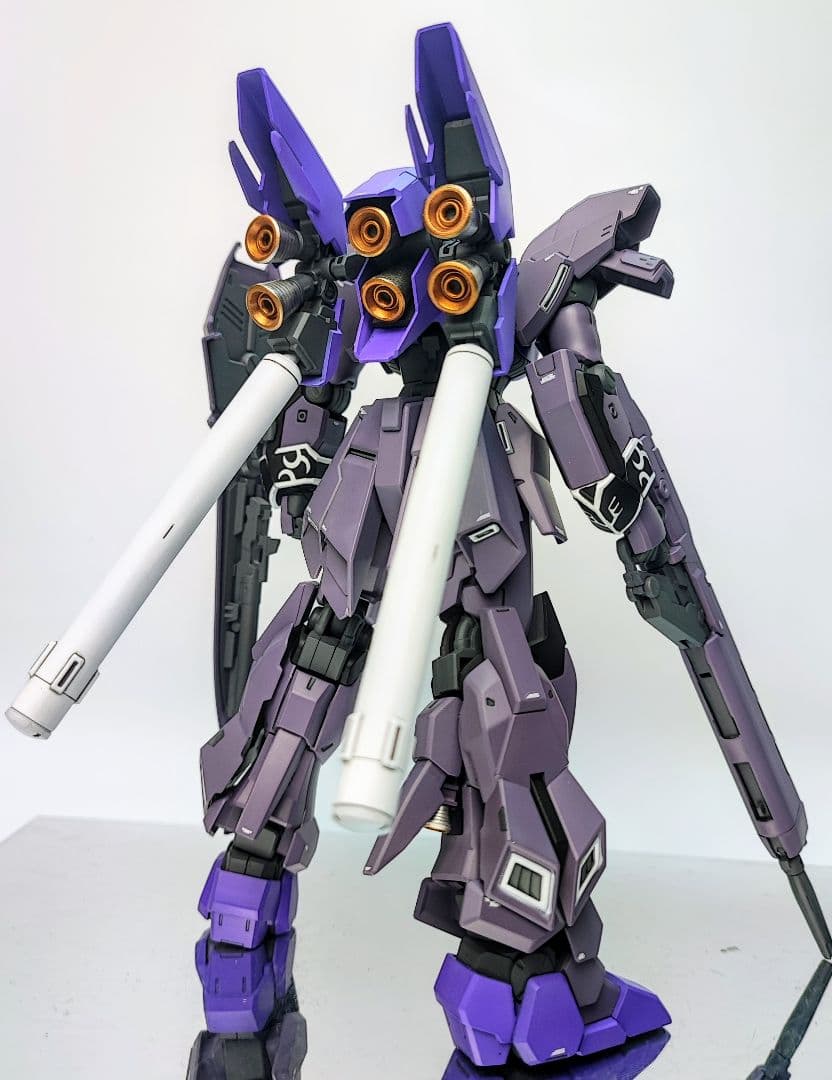 シナンジュスタイン　ガンプラ完成品