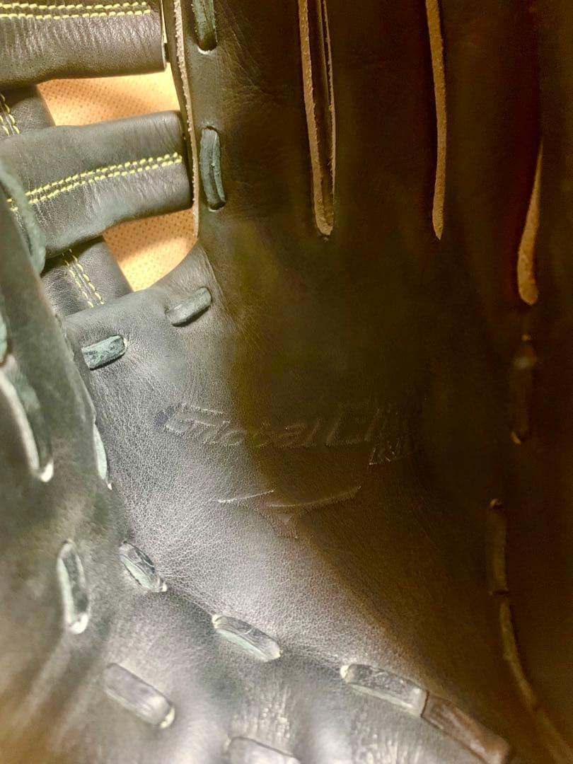 ミズノ グローバルエリート　軟式グローブ