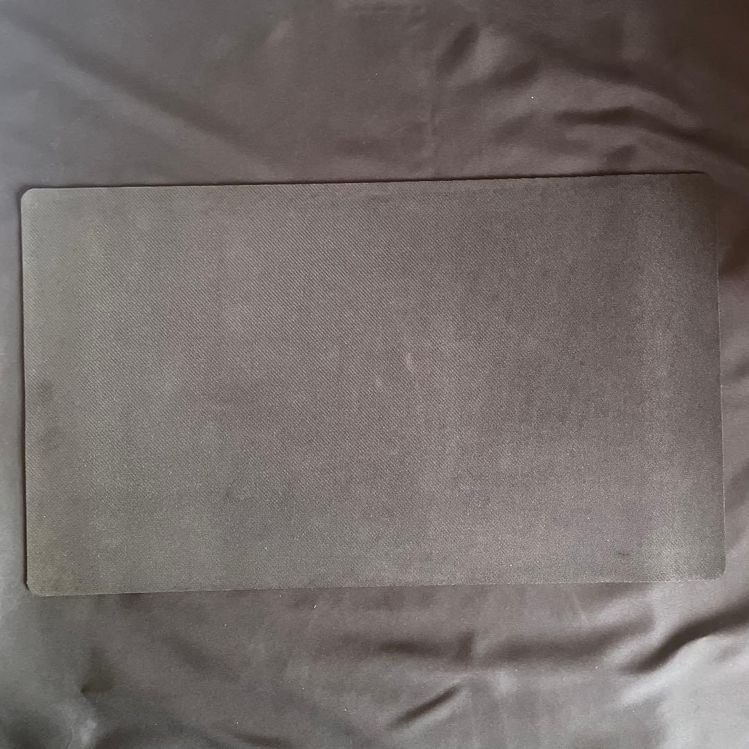 プレイマット two of a kind 海外　ピカチュウ　サーナイト　ラティ