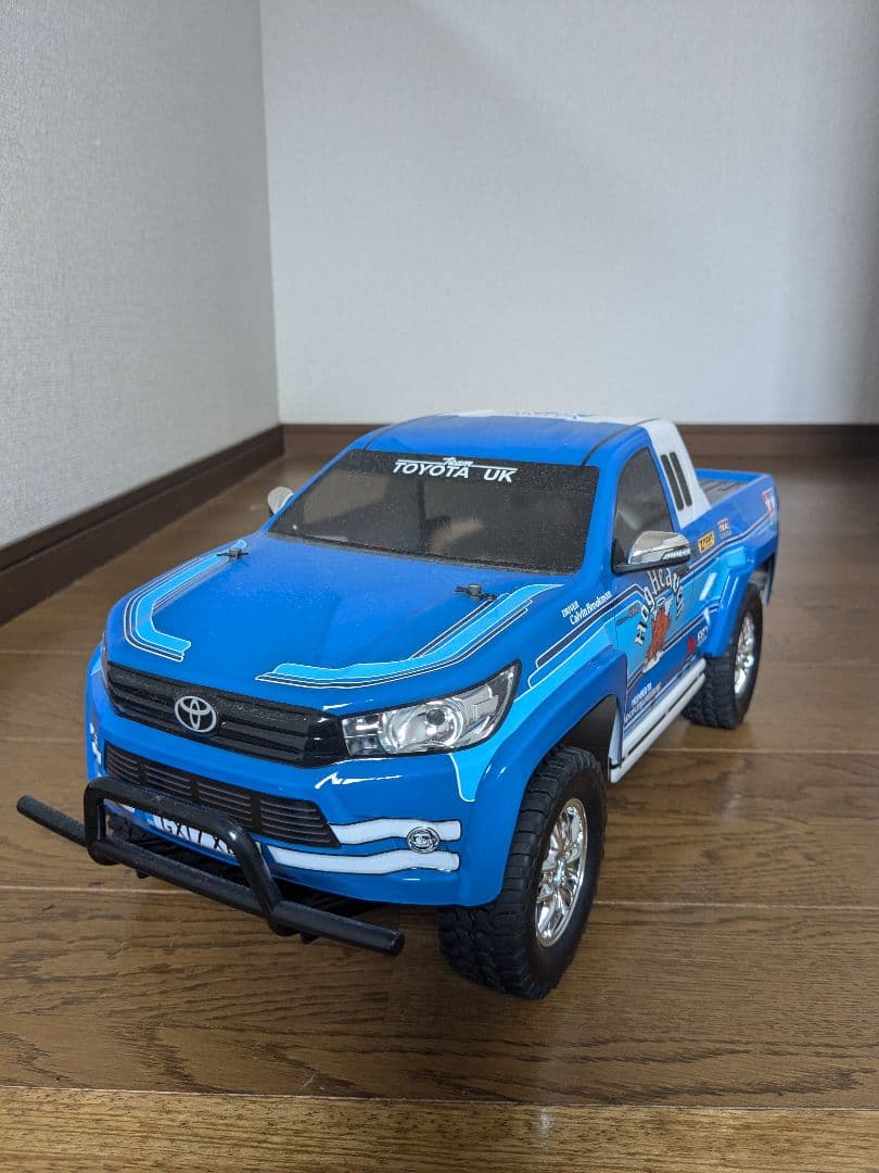 タミヤ　XB トヨタハイラックスエクストラキャブ（CC-01）未走行品