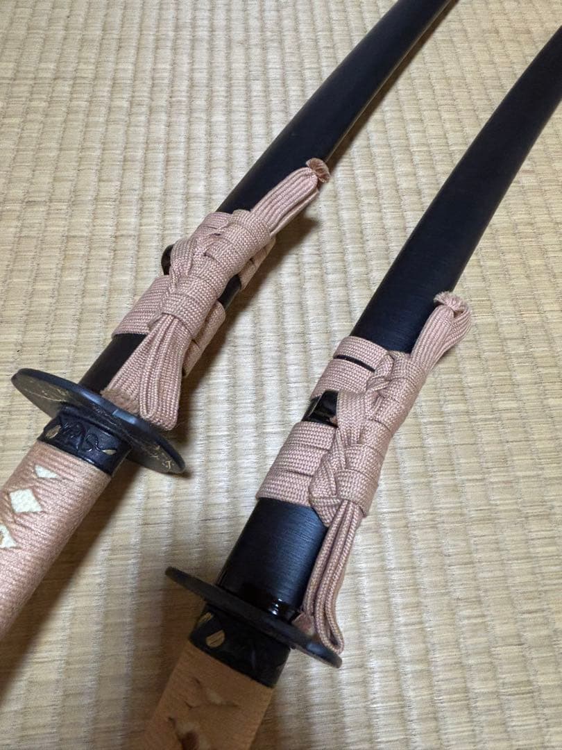 【美品】日本アンティックギャラリー製　五郎入道正宗２本　刀掛け・刀袋付き　模造刀