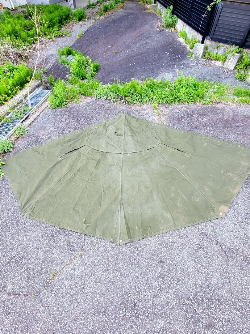 ポーランド軍幕×2枚.サイズ2.ハトメ2個 (1977年 & 78年)