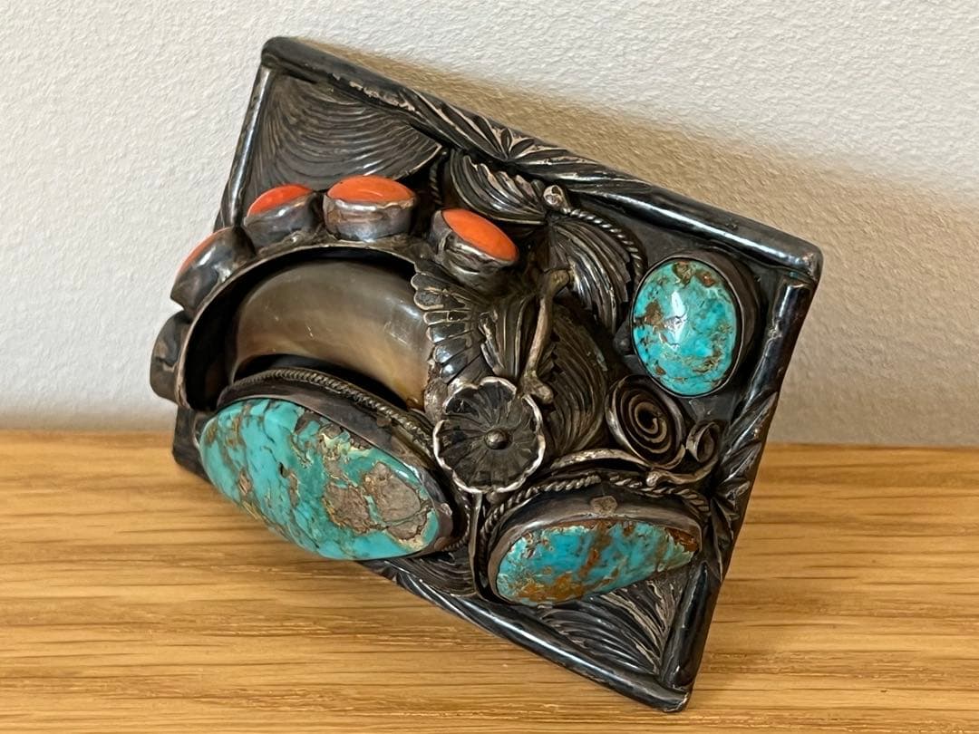 ネイティブ・アメリカン ベアクロー・ターコイズ・コーラル装飾アンティークバックル