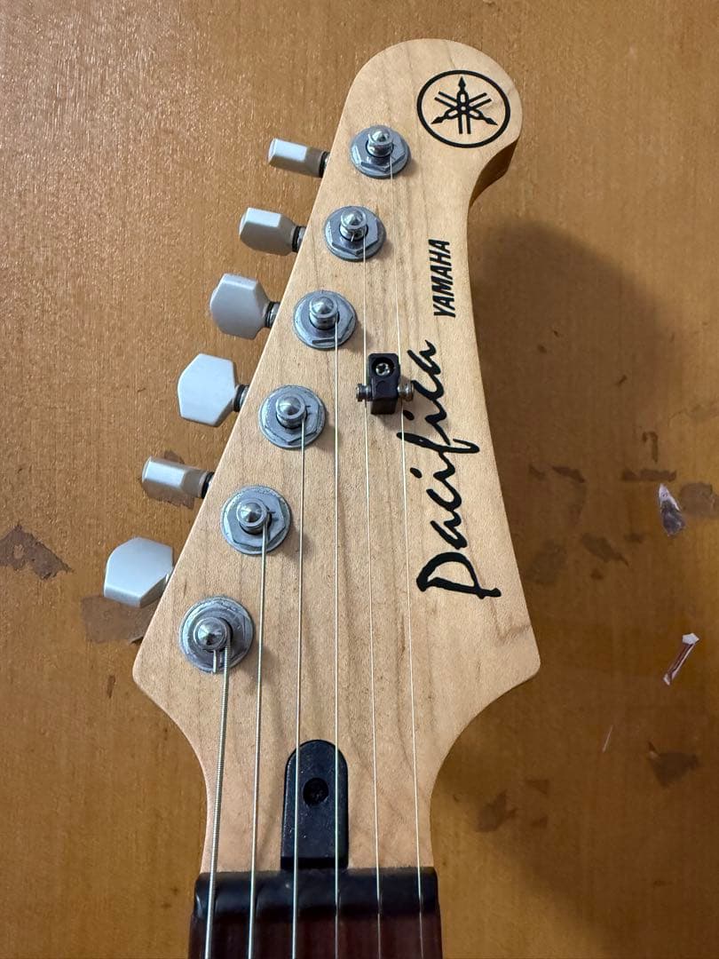 ギター YAMAHA Pacifica 604W