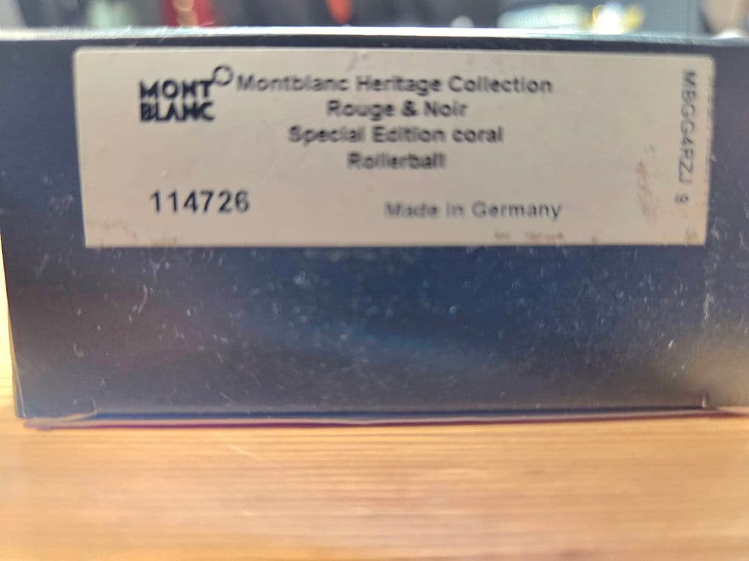 モンブラン　ルージュエノワール　コーラルレッドローラーボール