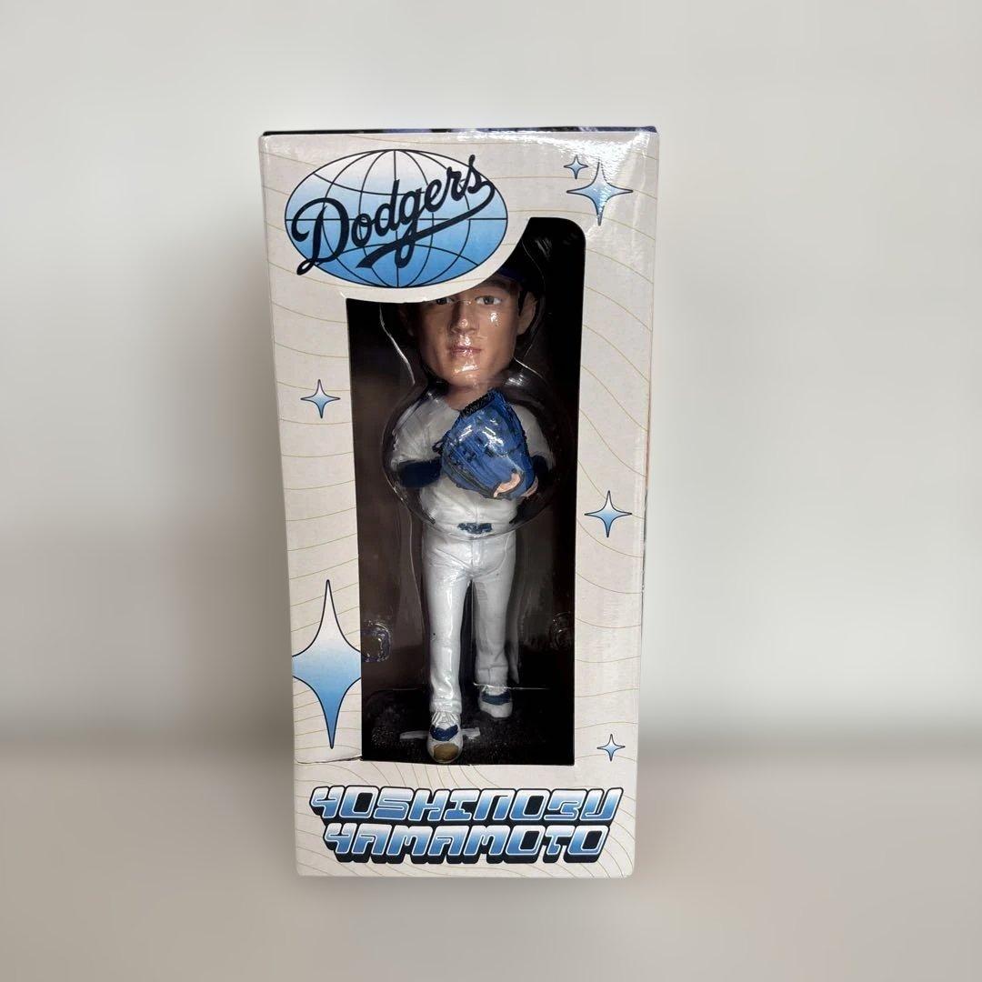 山本由伸 ボブルヘッド　2024年ワールドチャンピオン　球場限定配布