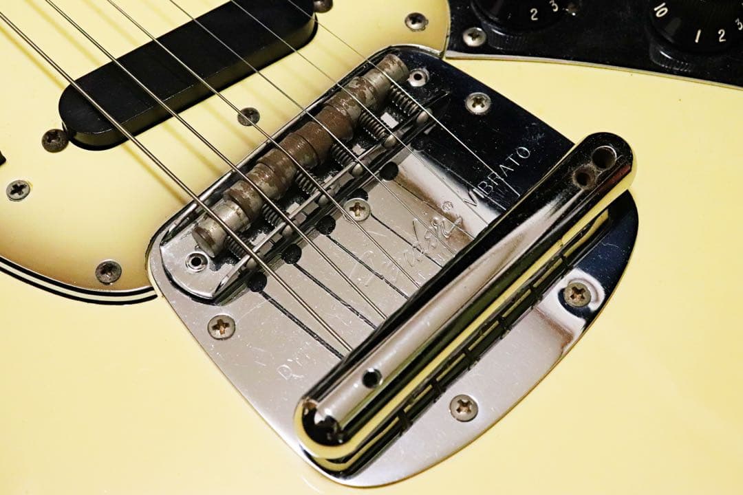 Fender 1977〜78 Mustang Antigua アンティグア