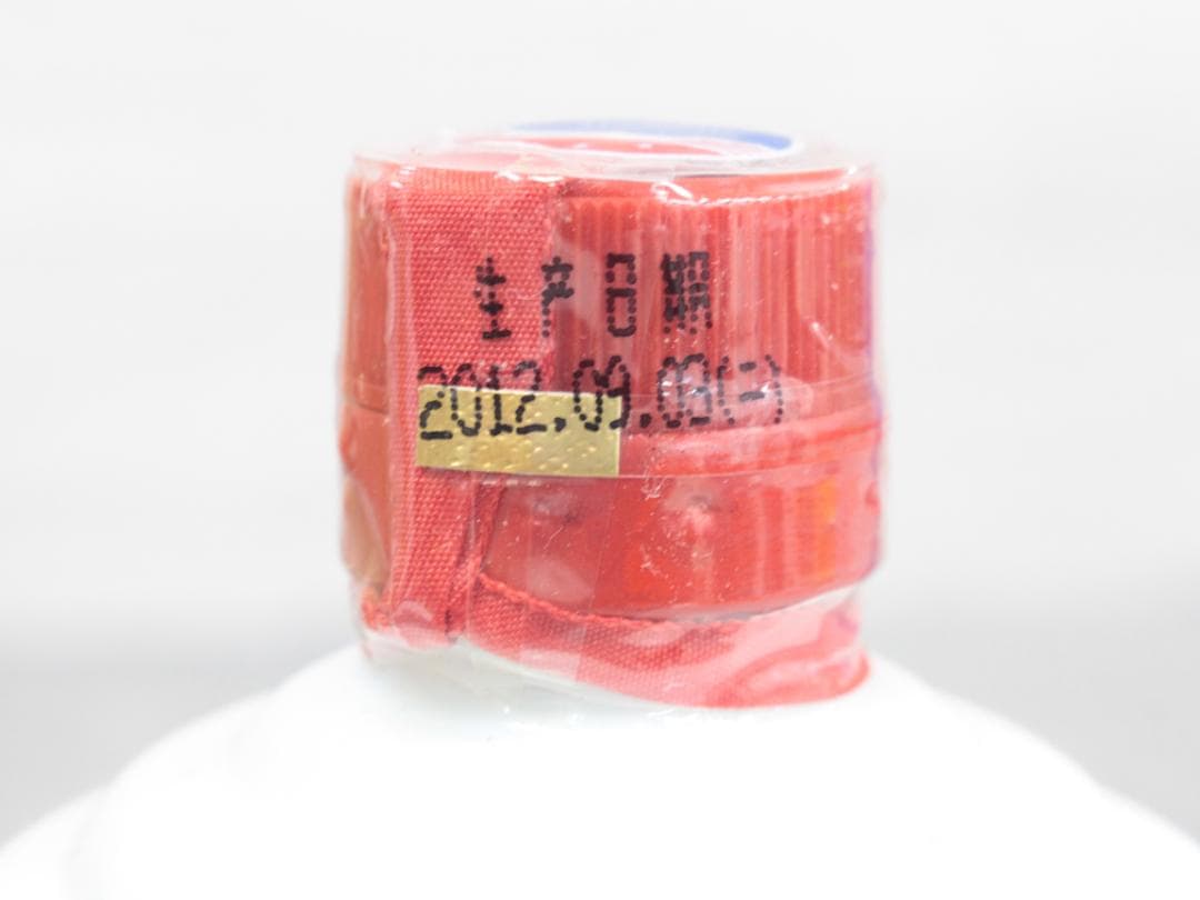 ▲未開栓 茅台白金酒 陳年紹興酒 瀘州特醸 八年 海之藍