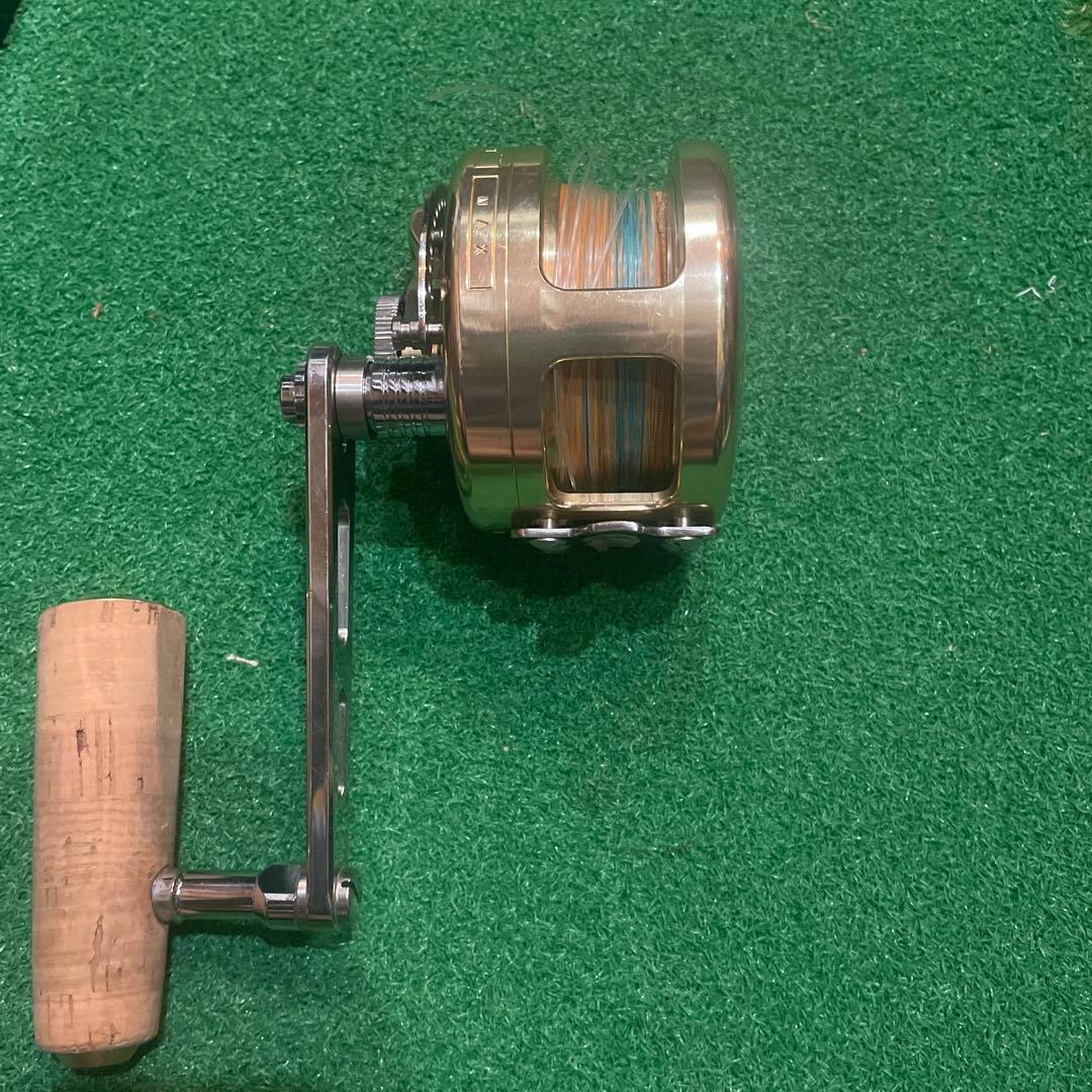 Marfix G-custom N4-RH ベイトリール