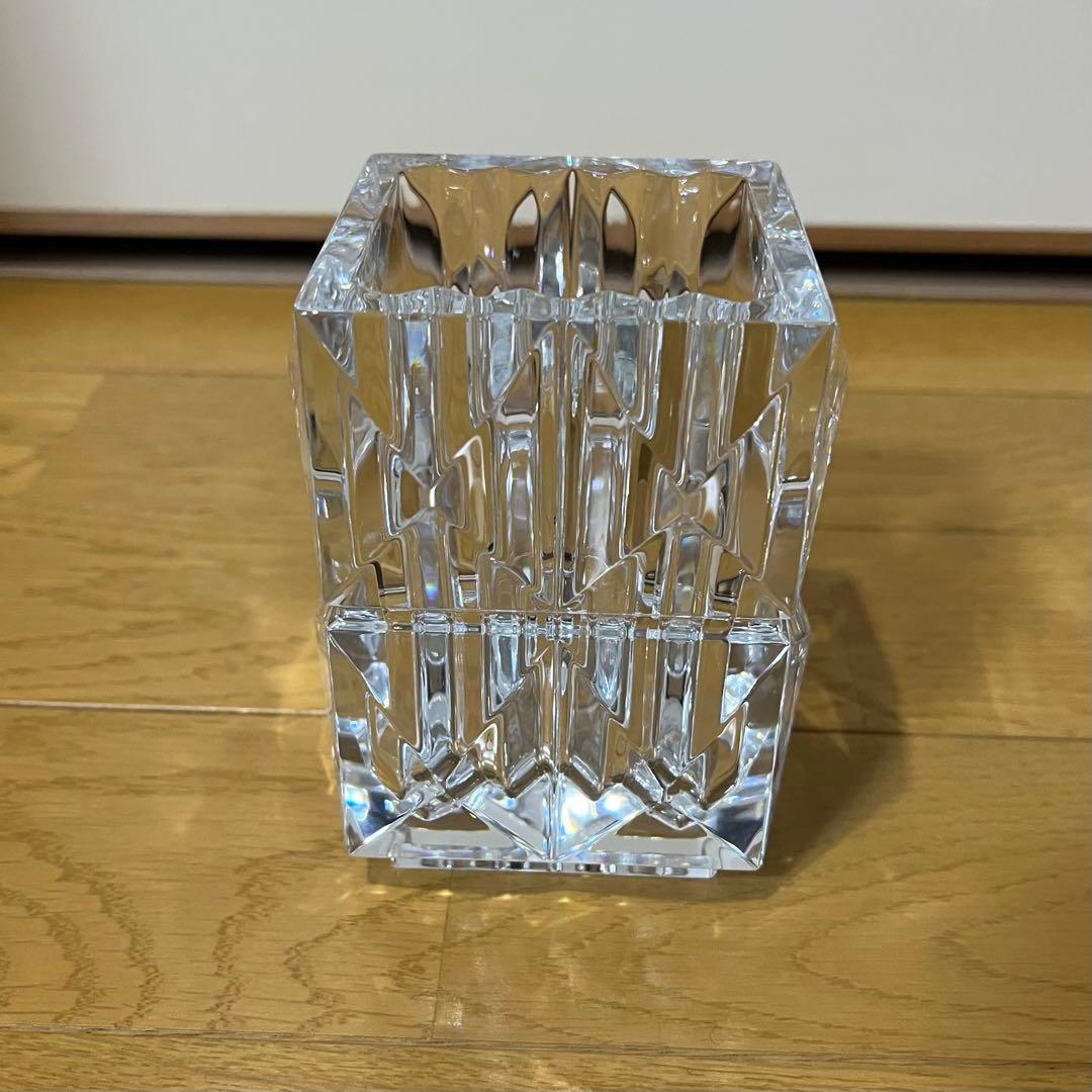 Baccarat バカラ　花瓶　クリスタル　　カットデザイン　箱付き　未使用品