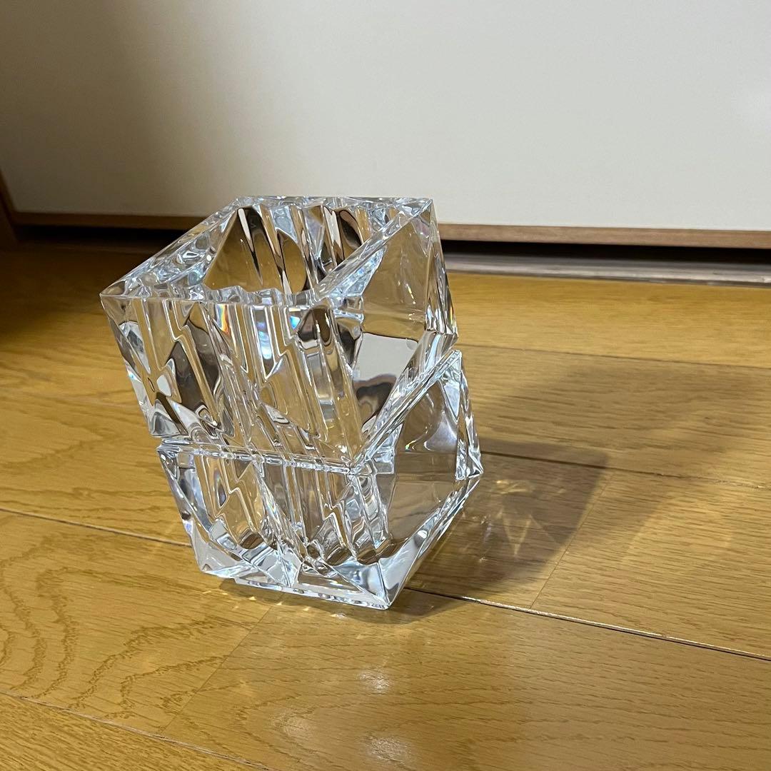 Baccarat バカラ　花瓶　クリスタル　　カットデザイン　箱付き　未使用品