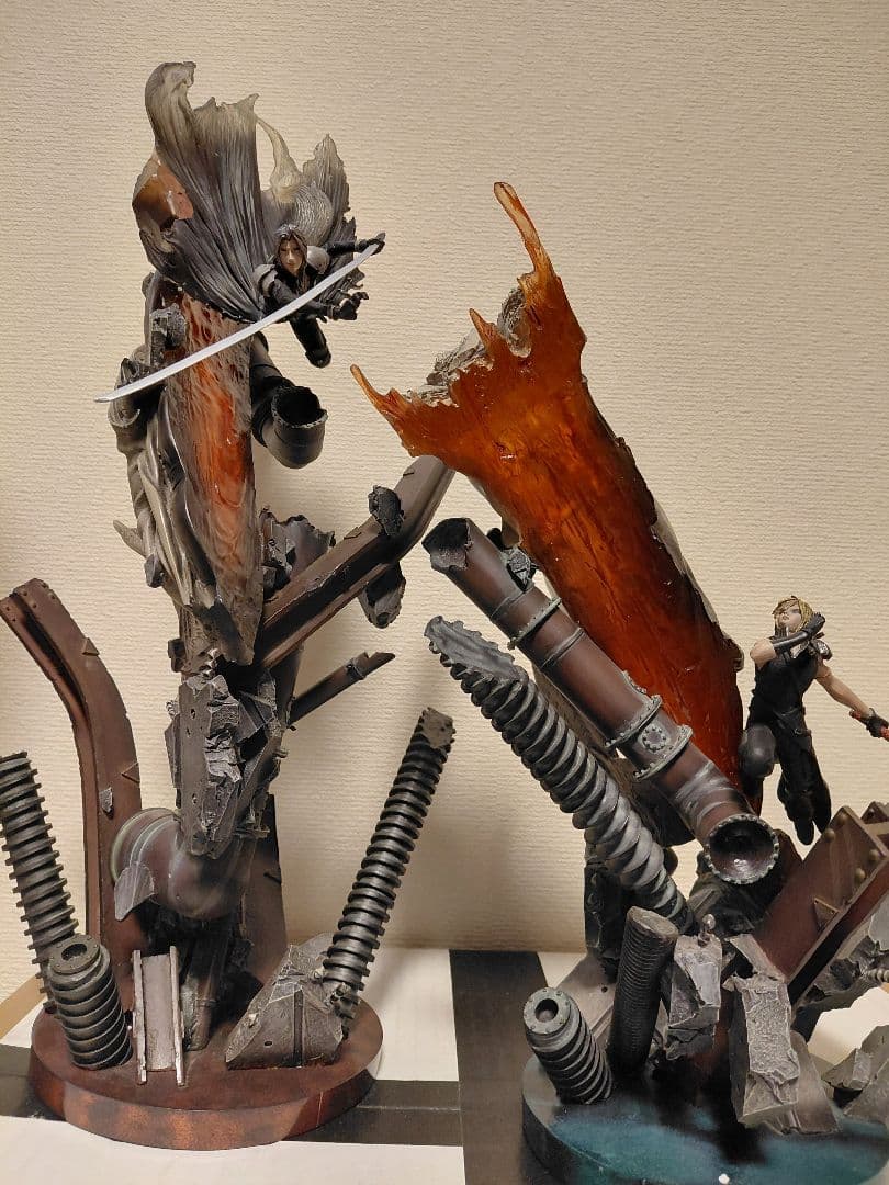 ファイナルファンタジー　フィギュア　スカルプチャー　アーツ　クラウド　セフィロス