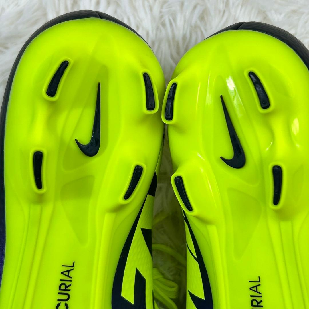 【極美品】サッカースパイク ナイキ マーキュリアル ビクトリー Ⅳ HG-V