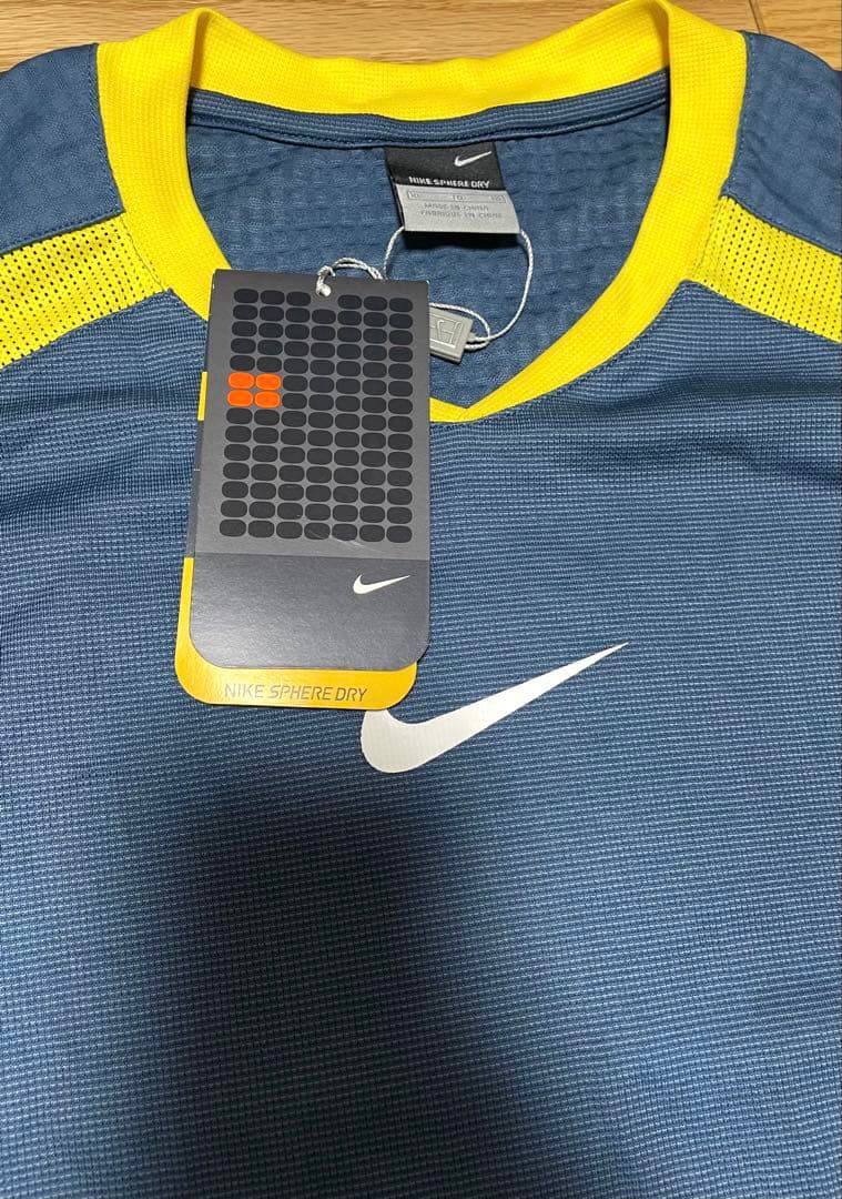 タグ付き Nike ロジャー フェデラー 全米オープン 2005 優勝モデル