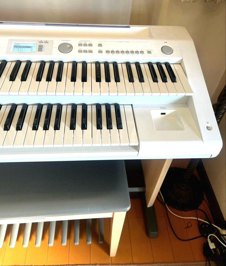 YAMAHAエレクトーンSTAGEA ELB-02 2016年製 &楽譜2冊付き