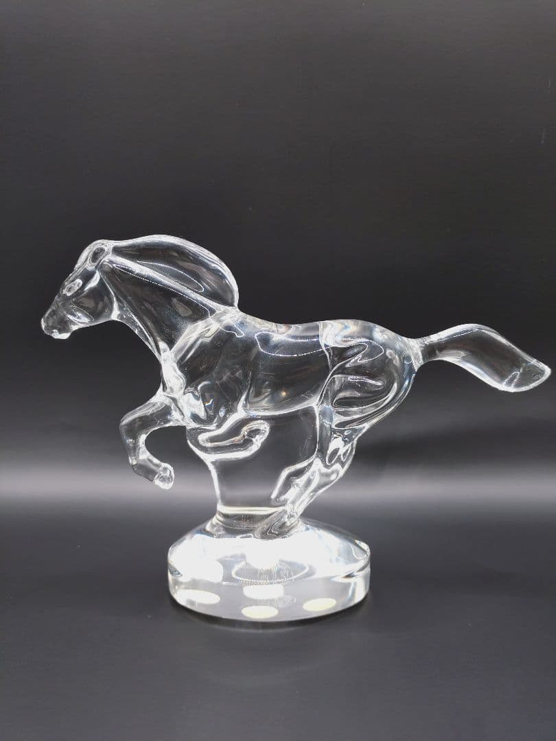 4-512 バカラ　ホース　馬　走る馬　ガラス　置物