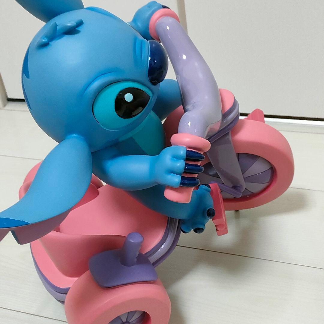 ディズニー スティッチ 　スタチュー　ビッグ フィギュア