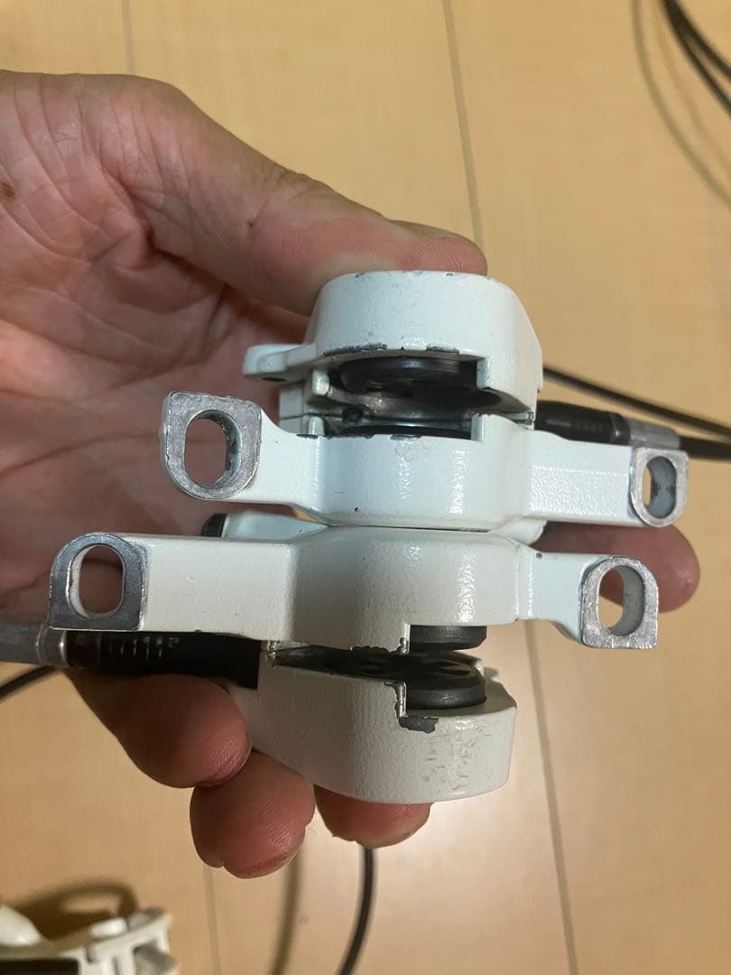 マグラ LOUISE magra 油圧ブレーキ 前後セット