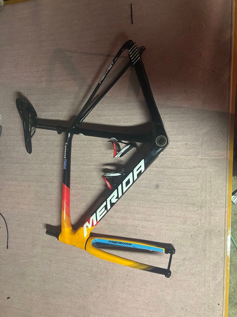 MERIDA スクルトゥーラ4000discフレーム2021ホイール・ローター
