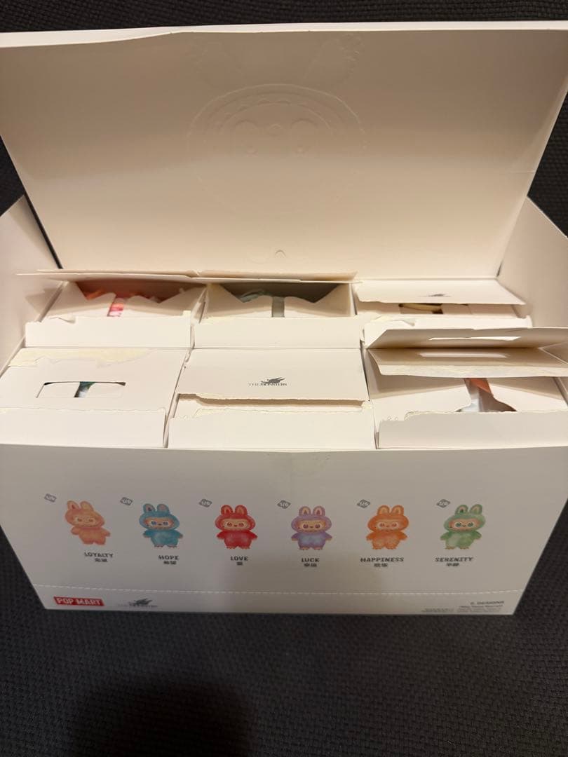LABUBU 新品 THE MONSTERS 6点セット 新パッケージ　開封済