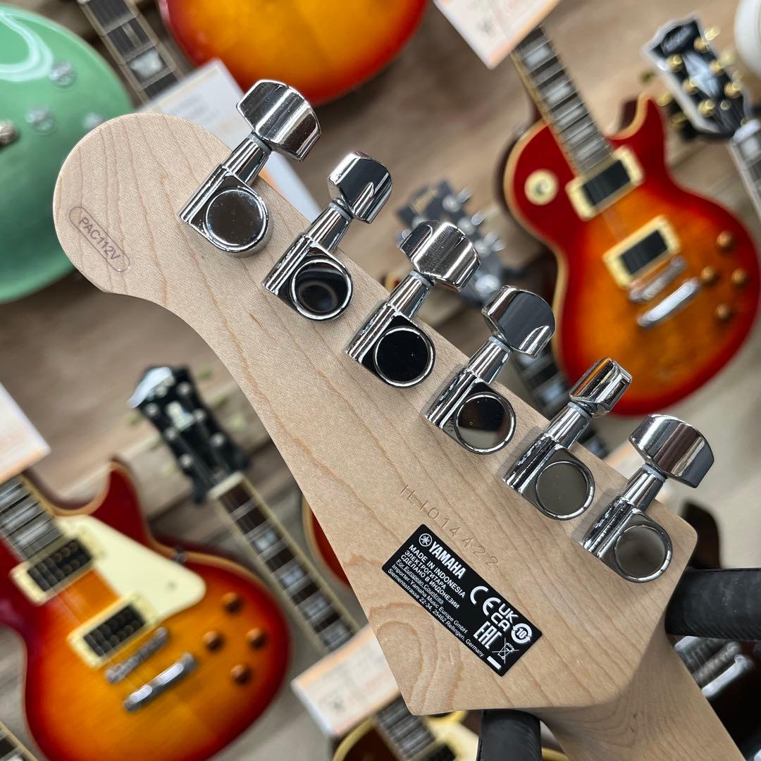 【11337】YAMAHA pacifica PAC112V YNS