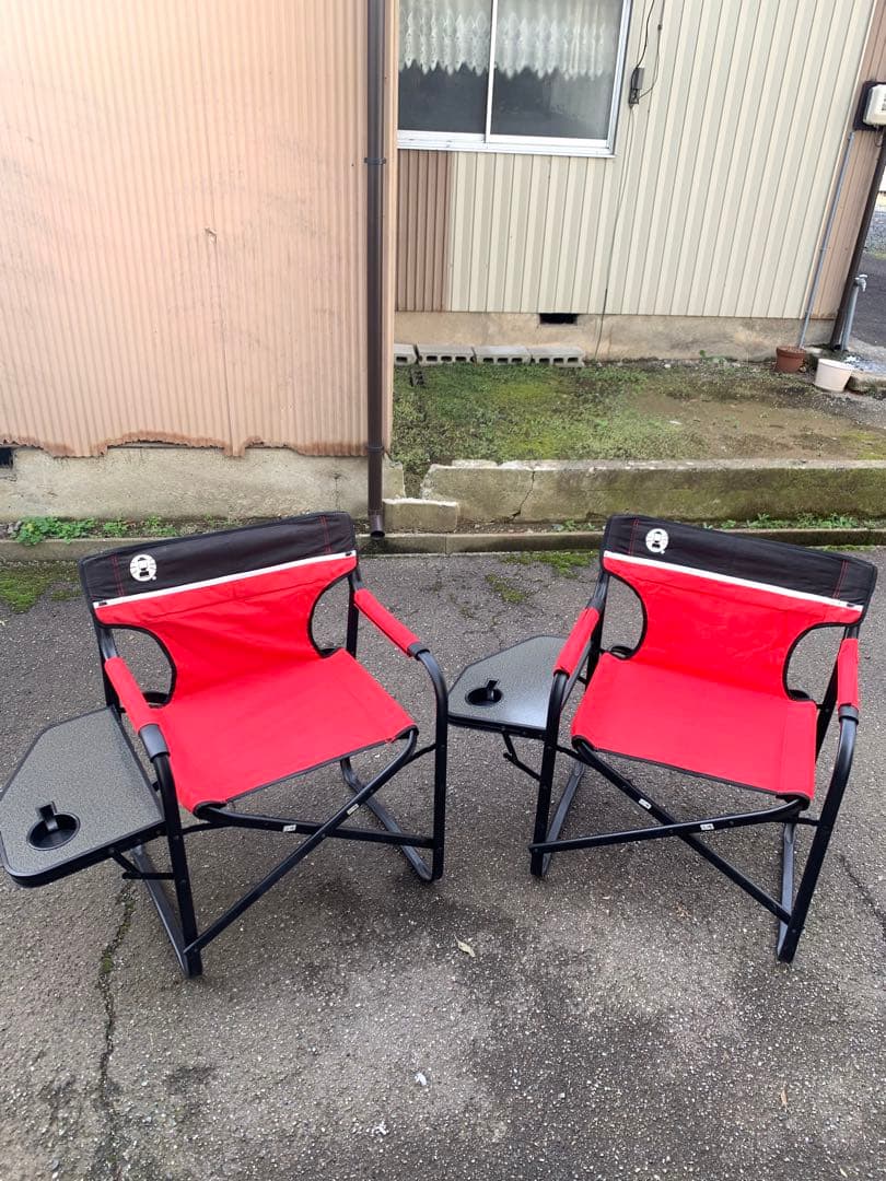折りたたみ椅子 赤と黒 カップホルダー付き