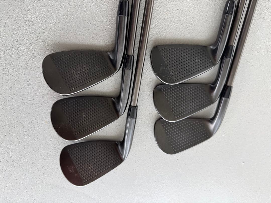 限定品　Titleist T200 BLACK リミテッドエディション