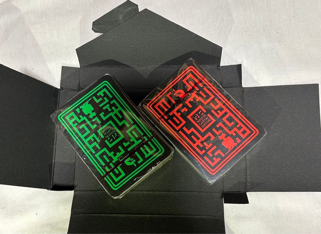 イタリア製 猫のタロットカード 希少 新品未使用 ケースいり