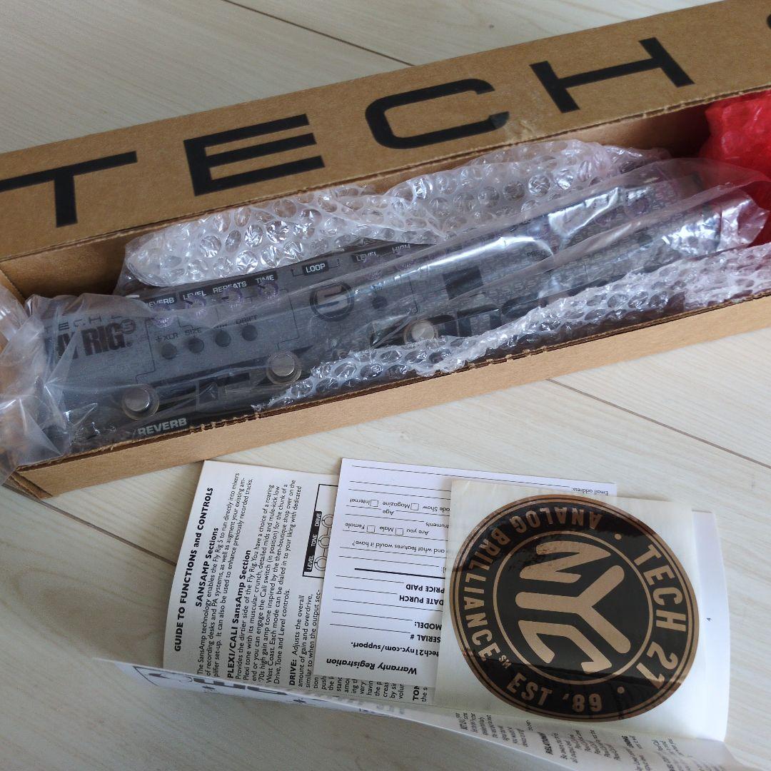 美品 Tech21 FLY RIG 5 V2 (Version2) ギターマルチ