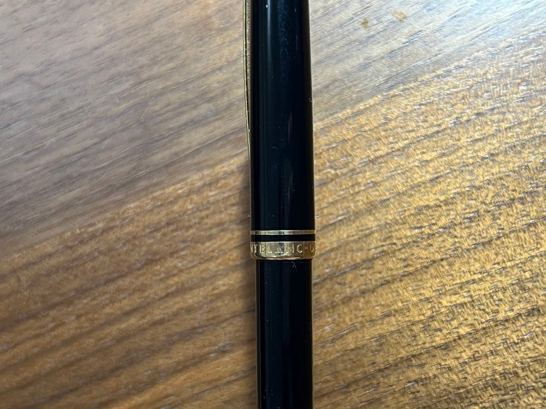 MONTBLANC ボールペン ケース 替え芯付き❗️