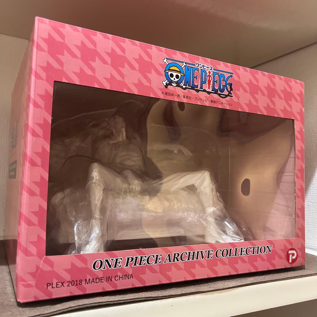 ワンピース　アーカイブコレクション　ドンキホーテ・ドフラミンゴ　世界30体限定