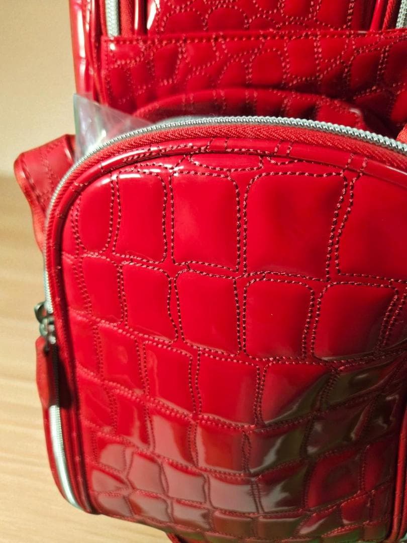 送料無料/展示品未使用　OWL エナメル高級ワニ柄型押しゴルフバッグ レッド