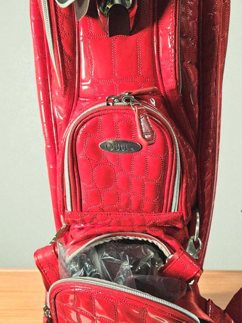 送料無料/展示品未使用　OWL エナメル高級ワニ柄型押しゴルフバッグ レッド